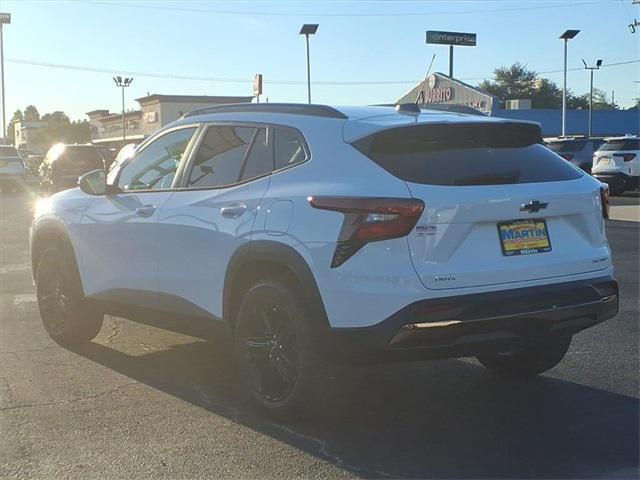Photo of 2026 Summit White Chevrolet Trax