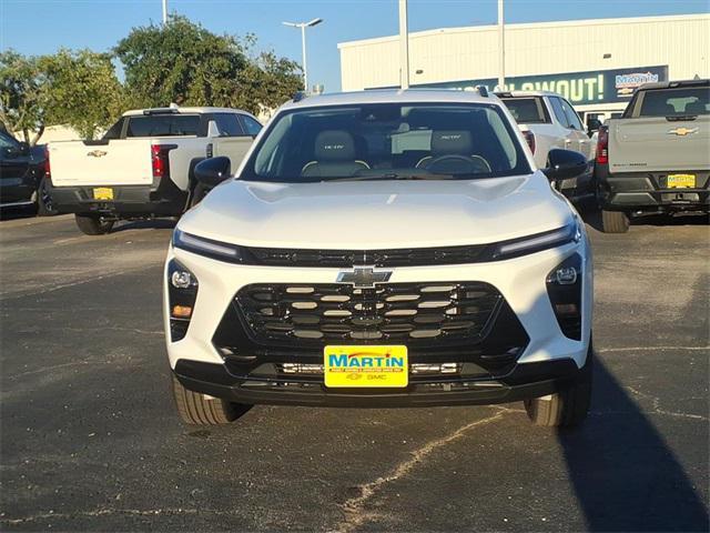 Photo of 2026 Summit White Chevrolet Trax