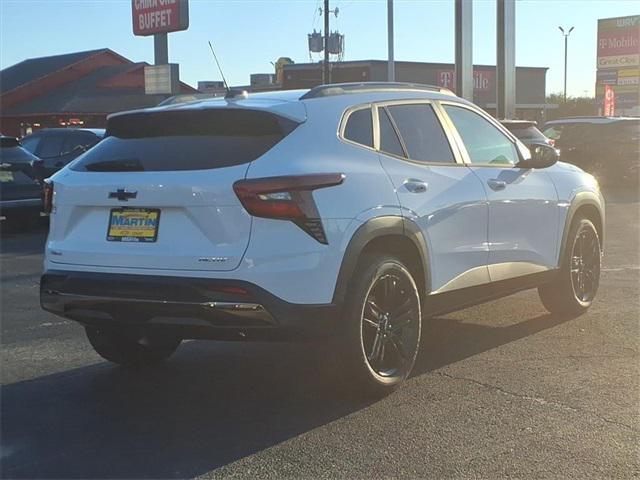 Photo of 2026 Summit White Chevrolet Trax