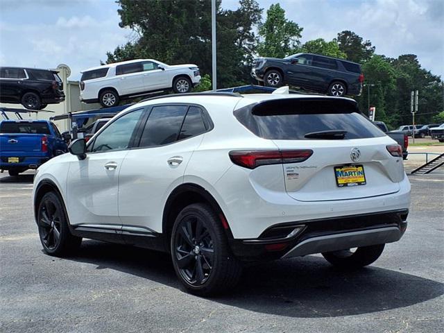 Photo of 2023 White Frost Tricoat Buick Envision