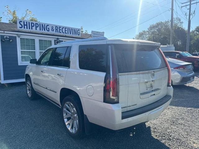 Photo of 2015 White Diamond Tricoat Cadillac Escalade