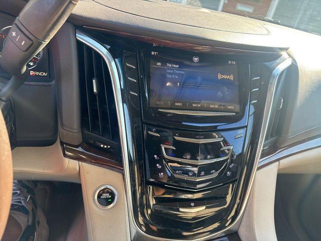 Photo of 2015 White Diamond Tricoat Cadillac Escalade