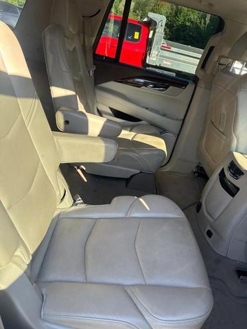 Photo of 2015 White Diamond Tricoat Cadillac Escalade