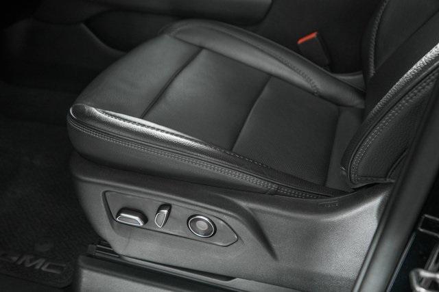 Photo of 2021 Midnight Blue Metallic GMC Yukon XL