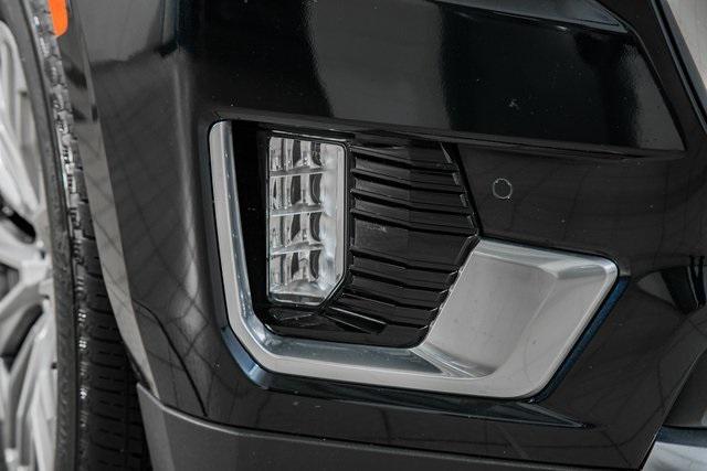 Photo of 2021 Midnight Blue Metallic GMC Yukon XL