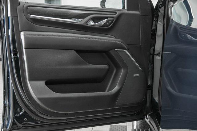 Photo of 2021 Midnight Blue Metallic GMC Yukon XL