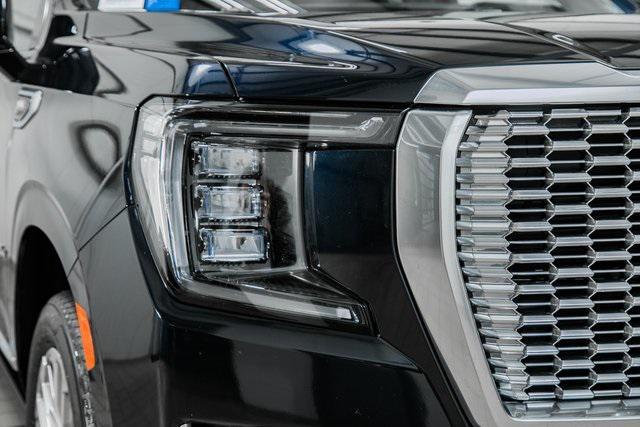 Photo of 2021 Midnight Blue Metallic GMC Yukon XL
