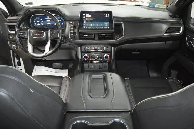 Photo of 2023 Summit White GMC Yukon XL
