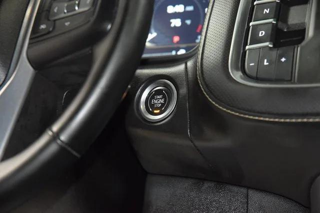 Photo of 2023 Summit White GMC Yukon XL