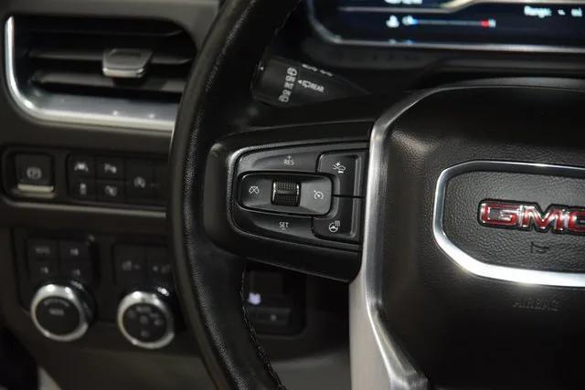 Photo of 2023 Summit White GMC Yukon XL