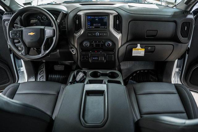 Photo of 2025 Summit White Chevrolet Silverado 3500