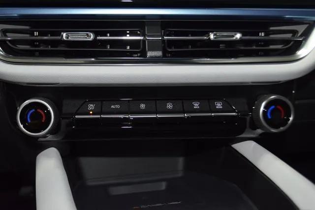 Photo of 2025 Sterling Gray Metallic Chevrolet Equinox EV