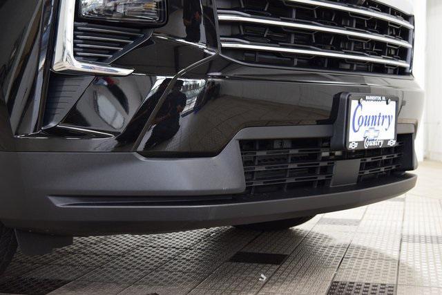 Photo of 2026 Mosaic Black Metallic Chevrolet Traverse