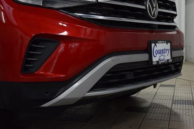 Photo of 2021 Red Metallic Volkswagen Atlas