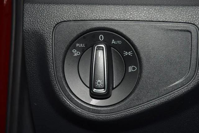 Photo of 2021 Red Metallic Volkswagen Atlas