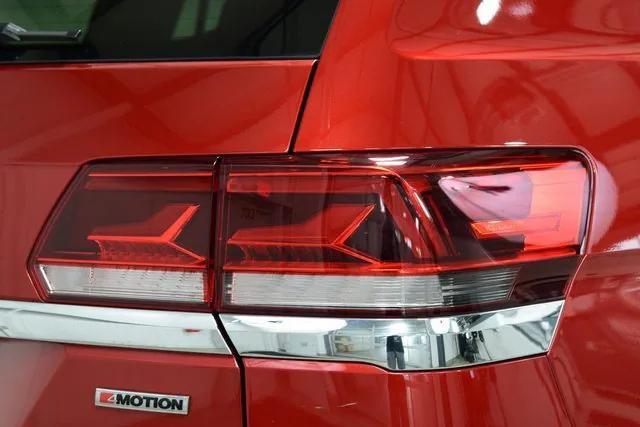 Photo of 2021 Red Metallic Volkswagen Atlas