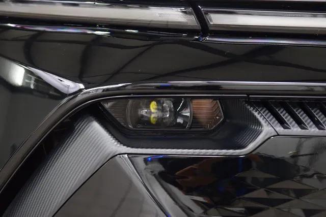 Photo of 2025 Black Chevrolet Equinox EV