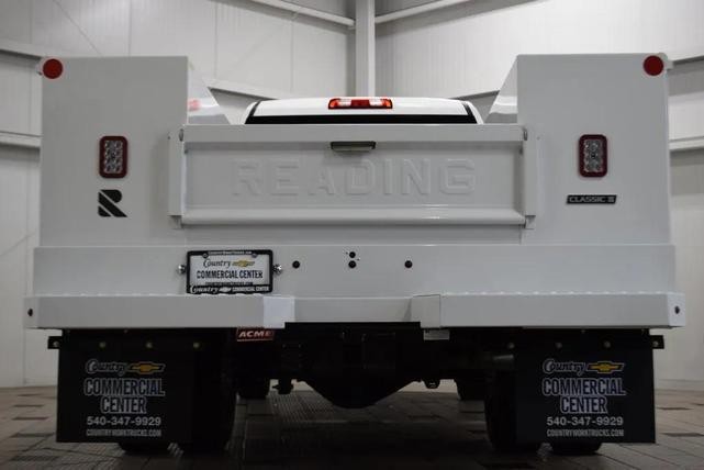 Photo of 2025 Summit White Chevrolet Silverado 3500