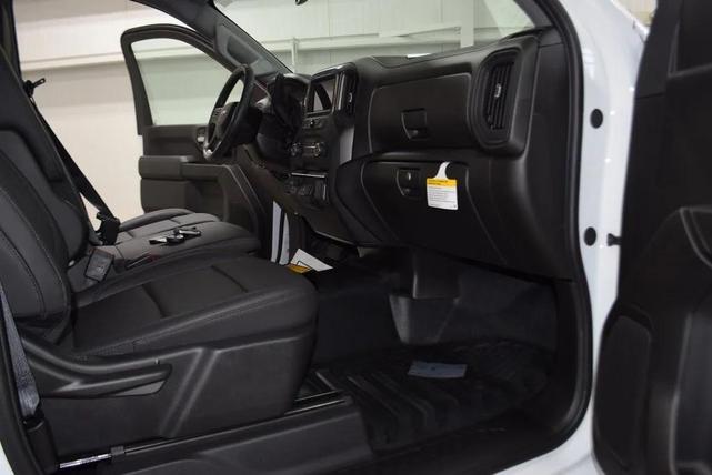 Photo of 2025 Summit White Chevrolet Silverado 3500
