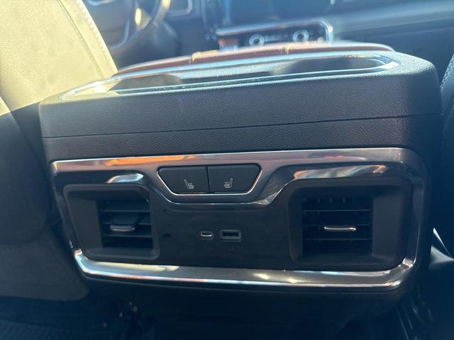 Photo of 2023 Onyx Black GMC Sierra 1500