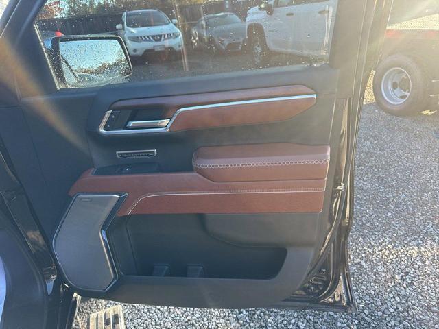 Photo of 2023 Onyx Black GMC Sierra 1500
