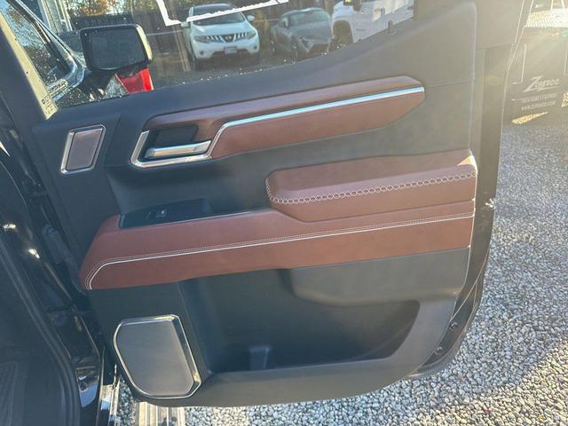 Photo of 2023 Onyx Black GMC Sierra 1500