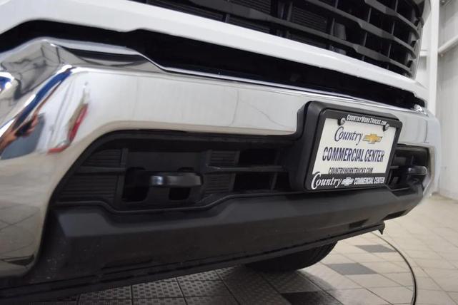 Photo of 2025 Summit White Chevrolet Silverado 3500
