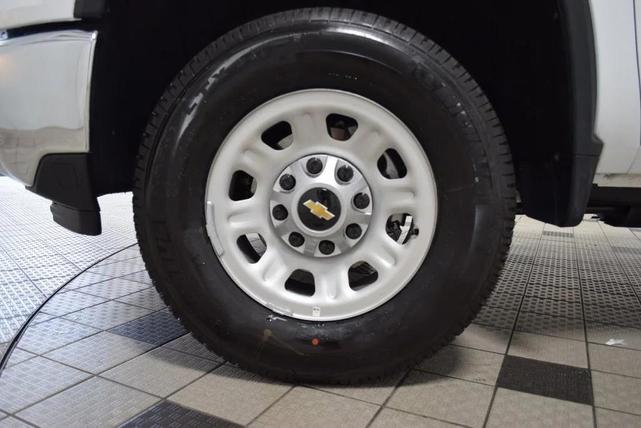 Photo of 2025 Summit White Chevrolet Silverado 3500