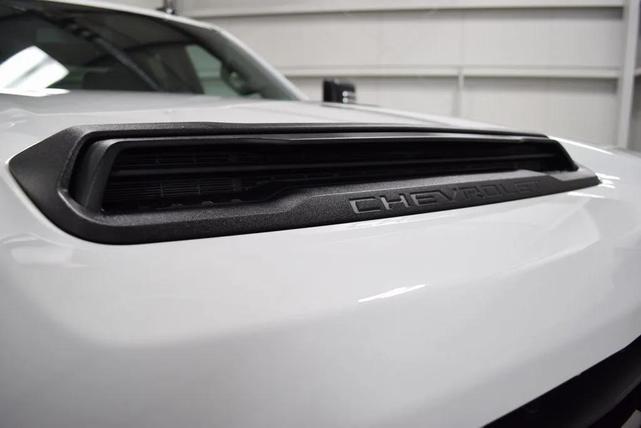 Photo of 2025 Summit White Chevrolet Silverado 3500