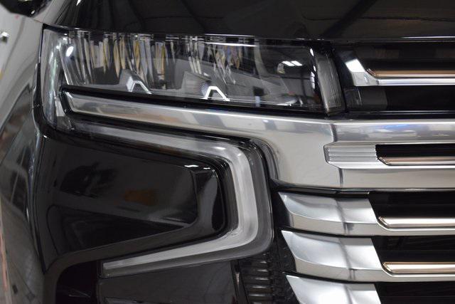 Photo of 2024 Black Chevrolet Suburban