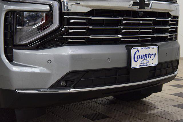 Photo of 2026 Exterior, Sharkskin Met-1 (130h) Chevrolet Tahoe