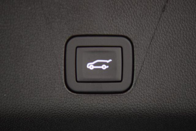 Photo of 2026 Exterior, Sharkskin Met-1 (130h) Chevrolet Tahoe