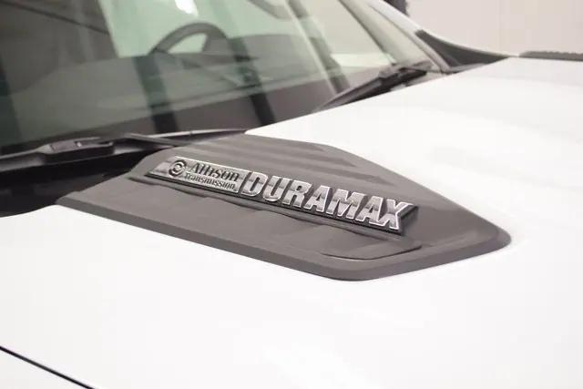 Photo of 2025 Summit White Chevrolet Silverado 3500