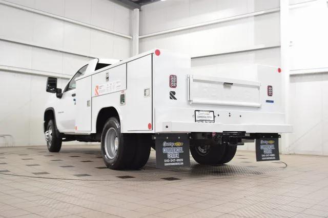Photo of 2025 Summit White Chevrolet Silverado 3500
