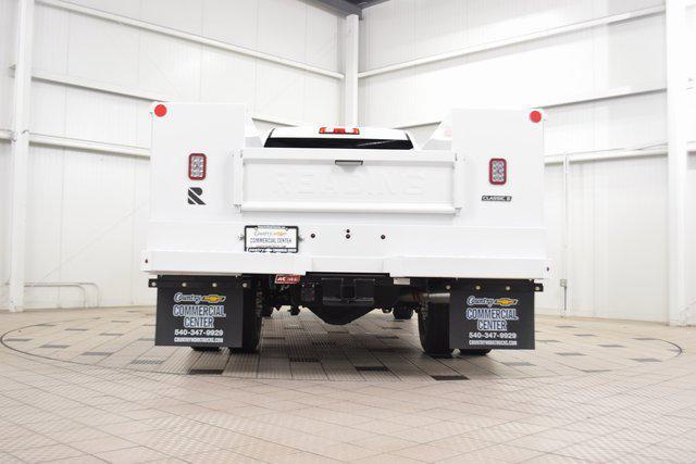 Photo of 2025 Summit White Chevrolet Silverado 3500