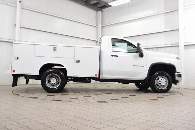 Photo of 2025 Summit White Chevrolet Silverado 3500