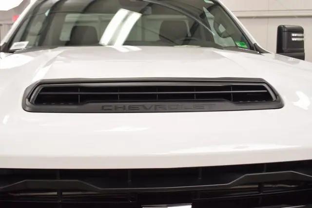 Photo of 2025 Summit White Chevrolet Silverado 3500