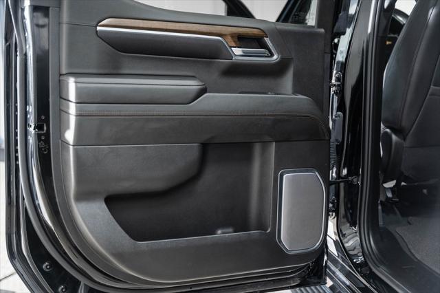 Photo of 2024 Black Chevrolet Silverado 1500