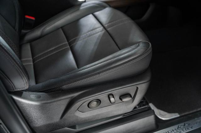 Photo of 2024 Black Chevrolet Silverado 1500