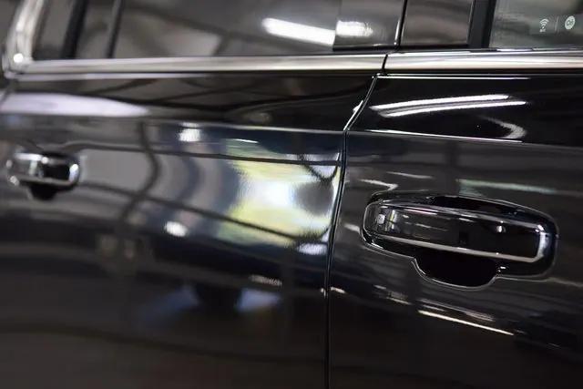 Photo of 2023 Onyx Black GMC Yukon XL
