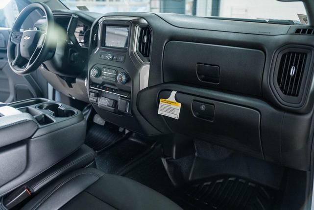 Photo of 2025 Summit White Chevrolet Silverado 3500