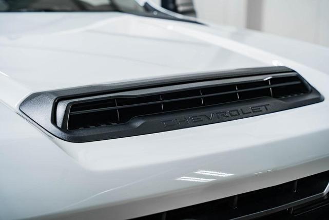 Photo of 2025 Summit White Chevrolet Silverado 3500