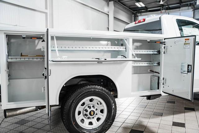 Photo of 2025 Summit White Chevrolet Silverado 3500