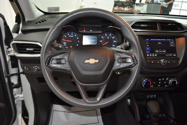 Photo of 2022 Summit White Chevrolet Trailblazer