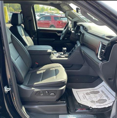 Photo of 2024 Onyx Black GMC Sierra 1500