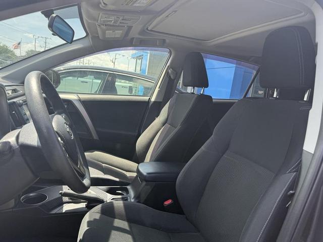 Photo of 2015 Magnetic Gray Metallic Toyota RAV4