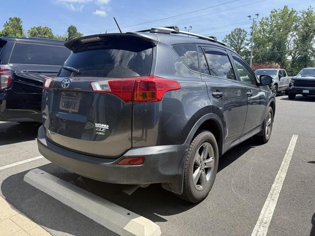 Photo of 2015 Magnetic Gray Metallic Toyota RAV4