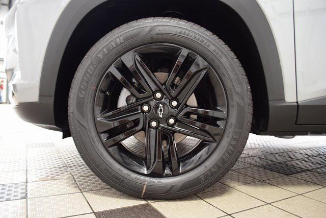 Photo of 2025 Sterling Gray Metallic Chevrolet Trax