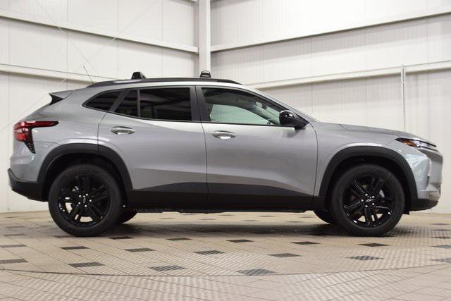 Photo of 2025 Sterling Gray Metallic Chevrolet Trax
