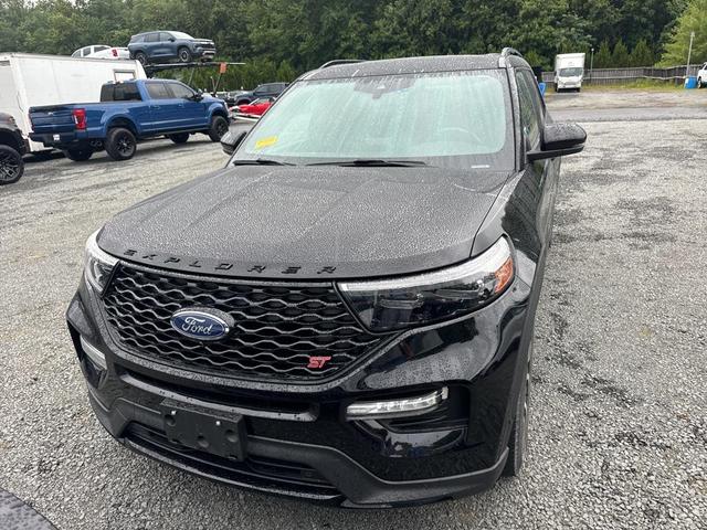 Photo of 2020 Agate Black Metallic Ford Explorer